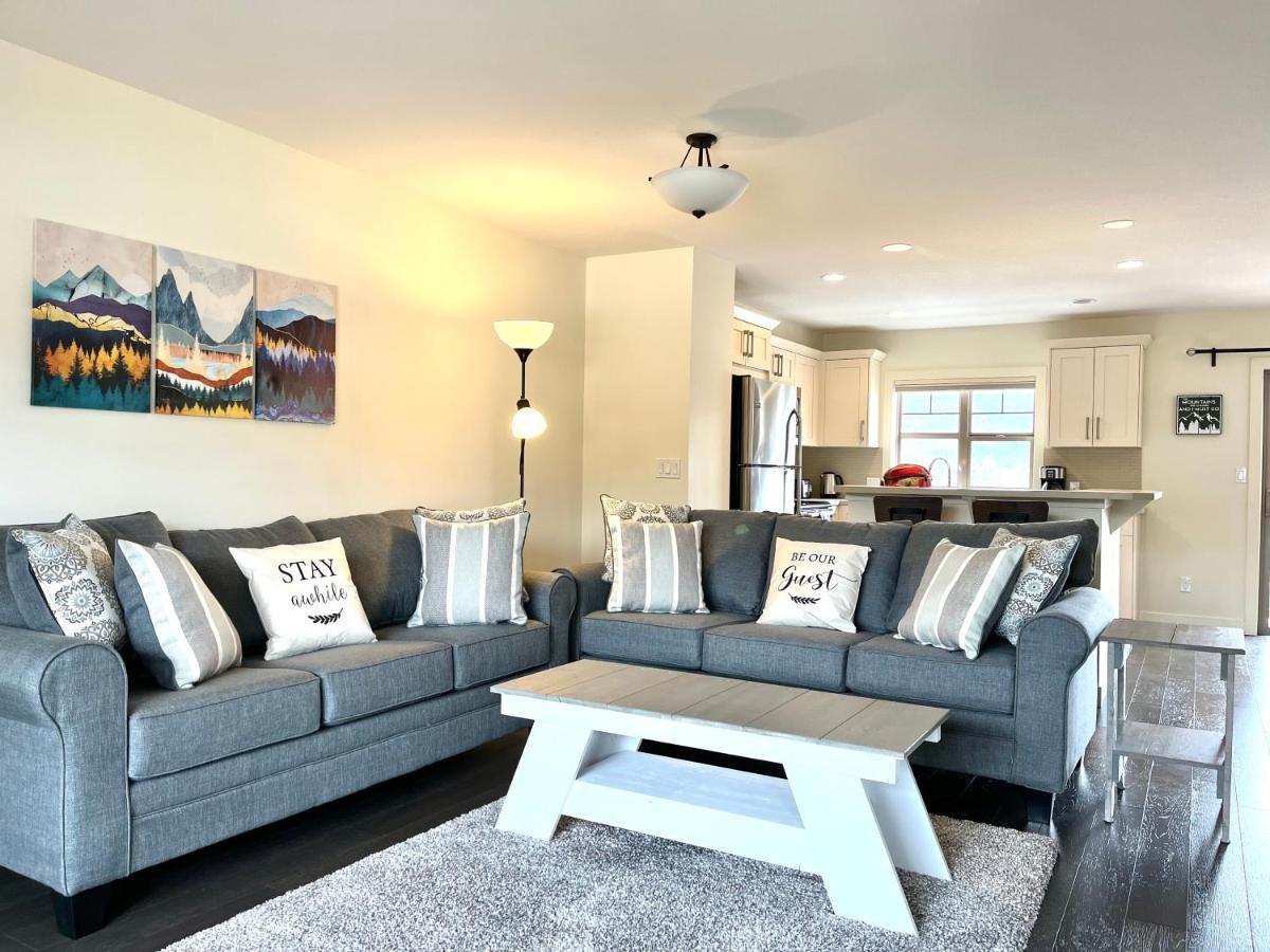 Perfect Base Invermere 3Bd Townhouse Mt Views With Garage Exterior foto