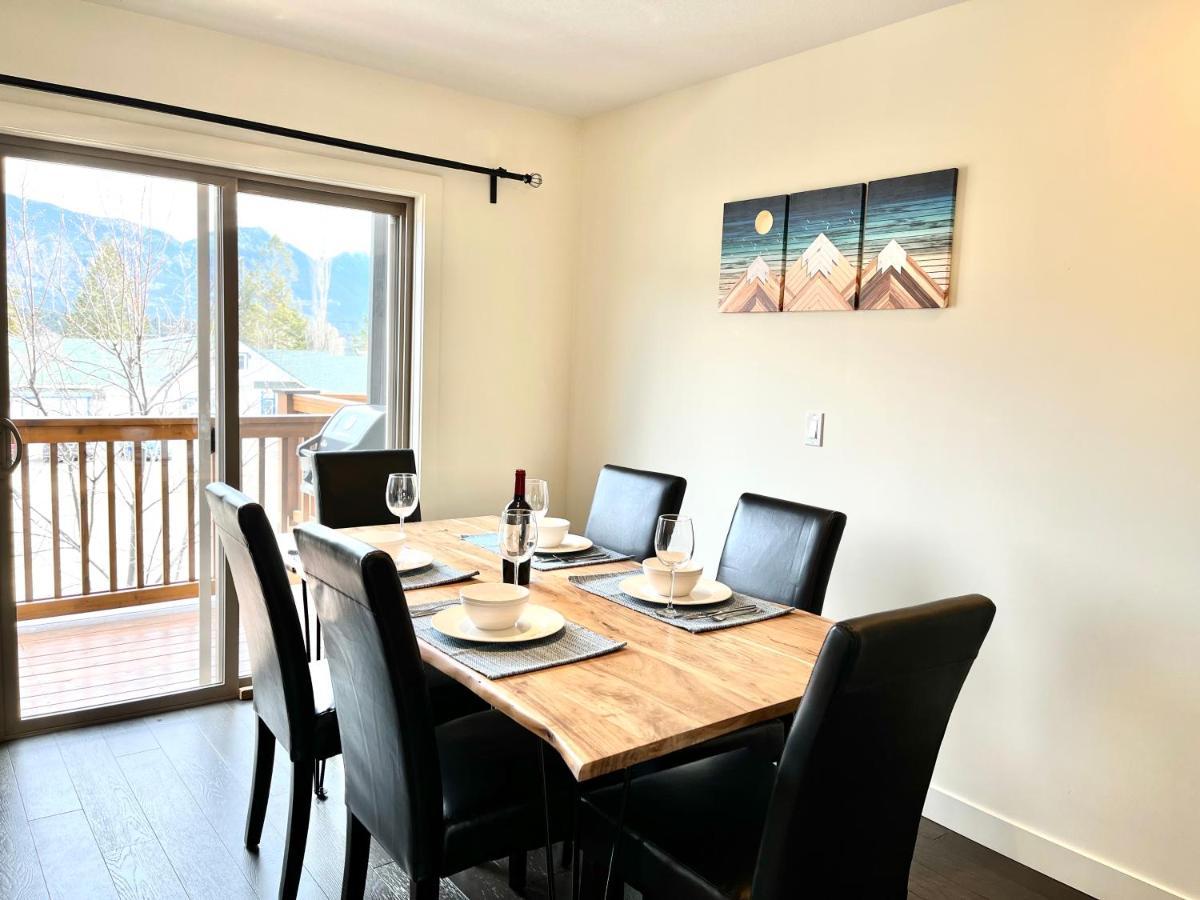Perfect Base Invermere 3Bd Townhouse Mt Views With Garage Exterior foto