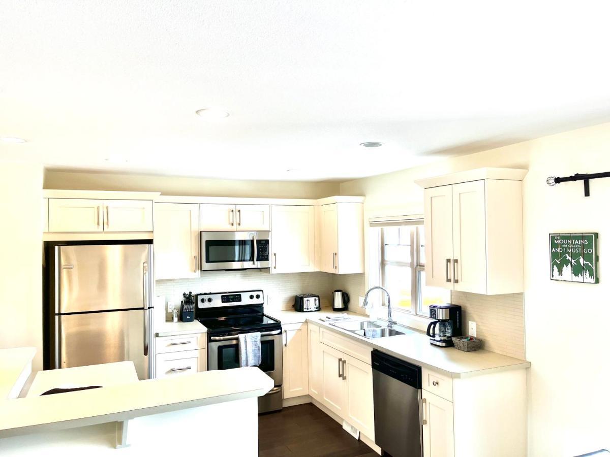 Perfect Base Invermere 3Bd Townhouse Mt Views With Garage Exterior foto